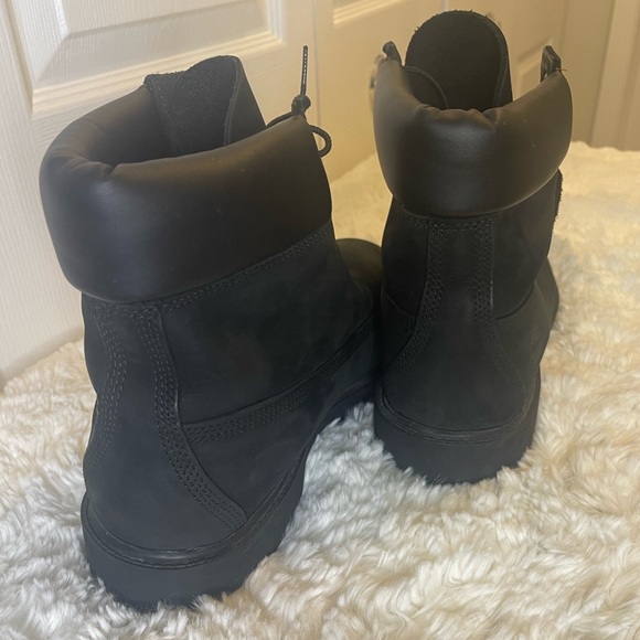 Timberland® Classic 6-Inch Waterproof Men’s Boot Size 13 - Picture 6 of 16